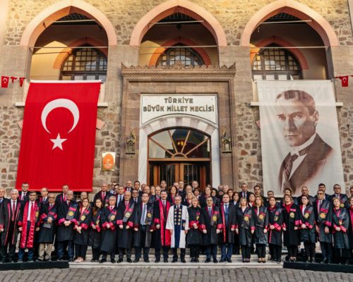 Ankara Üniversitesi Senatosu’ndan Tarihi Meclis Binasında Tarihi Toplantı